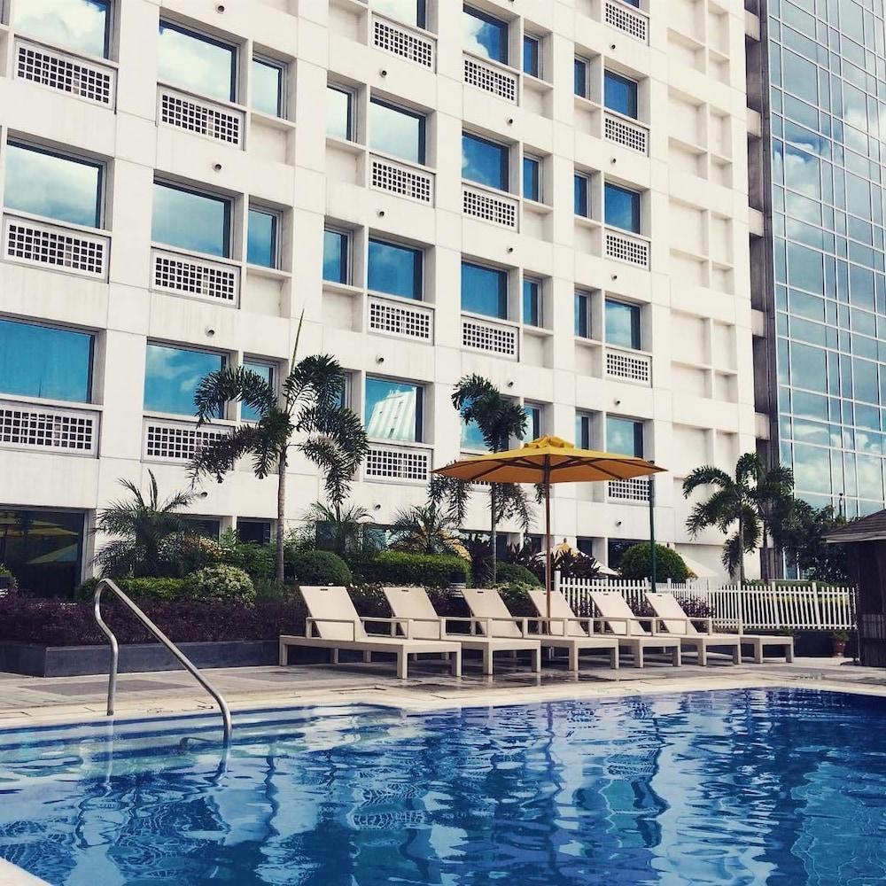 Quest Serviced Residences Cebú Exterior foto